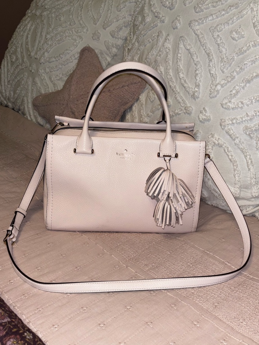 Kate Spade Maryam Palmer
Drive Pink Satchel